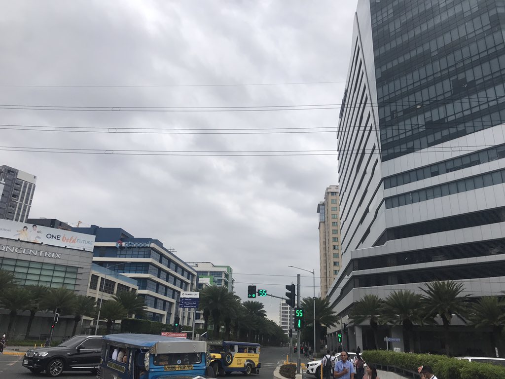 louiemhartm's tweet image. Aga ko sa Alabang! 😂 #WorkNearHome 💪🏼