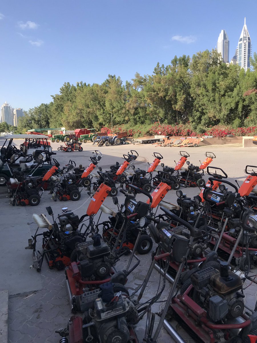 dmulveygolf's tweet photo. By Wednesday over 220 units will have be ground in under 14 days. Raising standards and setting the bar!! #tournamentprep #OEMgrinding @FoleyUnited @EmiratesGC @OMEGAGolfDubai #teamwork @greenkeepingire https://t.co/Ygm3rYH8j4