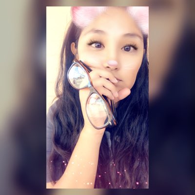 HemmersMeadow's tweet photo. 😘😘 #NewProfilePic #FolloForFolloBack #FolloMe https://t.co/mAqj3XHt0F