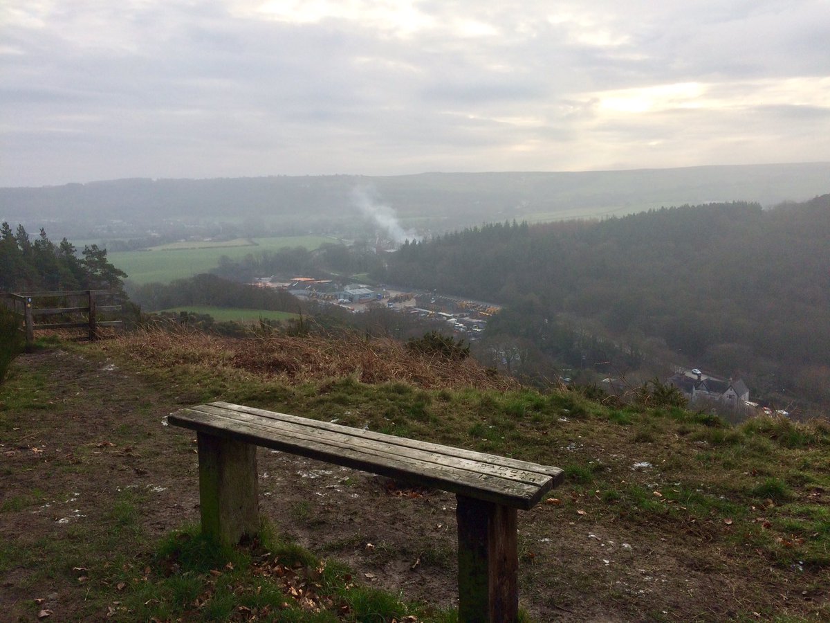 LindyLu24's tweet photo. Another bench and amazing views #yorkshire #slapewath @MyFaveBench https://t.co/IeeWhg5bFA