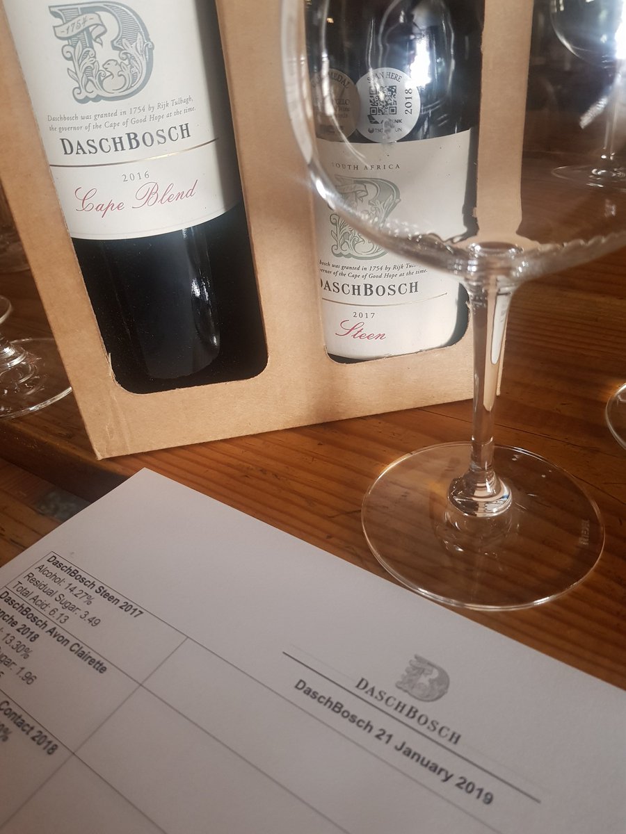 Monday a.m. <a href="/DaschboschWines/">Daschbosch Wines</a> tasting. Old vines and other good stuff. <a href="/TrueItalic1/">True Italic</a> the venue on a pretty Cape morning. #DiscoverDaschbosch