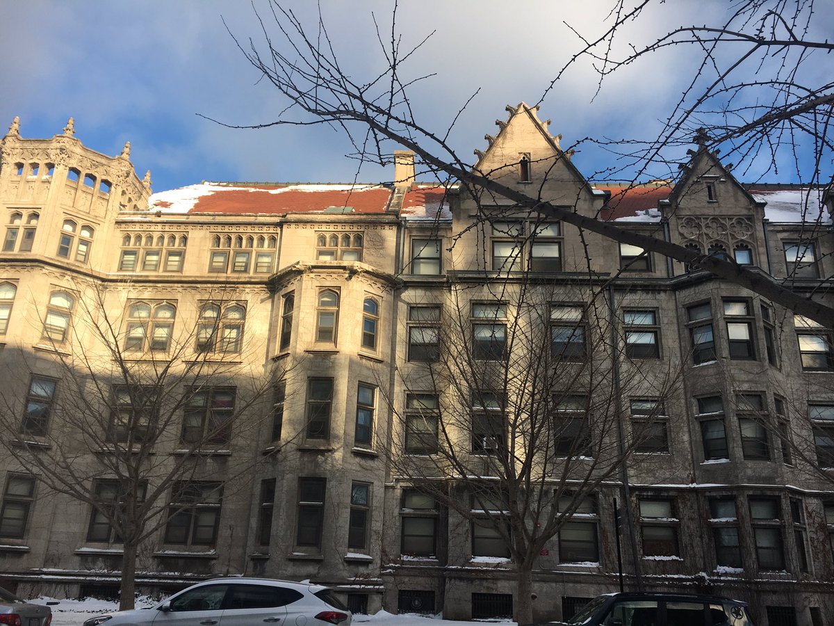 DrPreetyBajwa's tweet image. Although the sun is smiling bright but it still feels like -18 and your cells need you! #researchlife 👩‍⚕️👩‍🔬#bravingthecold❄️ @UChicagoPostdoc @science_a_thon