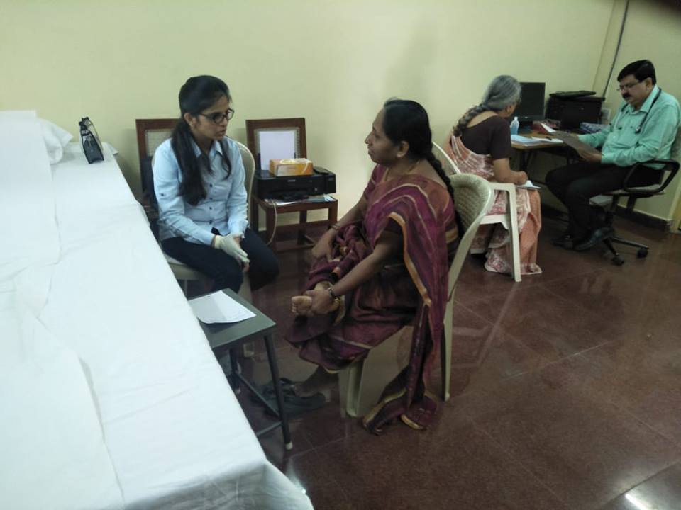 YostraL's tweet photo. RxDx Malleswaram conducted a Free Health Check-up &amp; Foot screening Camp with NEURO TOUCH on 12th January, 2019 at Malleshwaram, Bengaluru

#rxdx #neurotouch https://t.co/MjcUi0GezN
