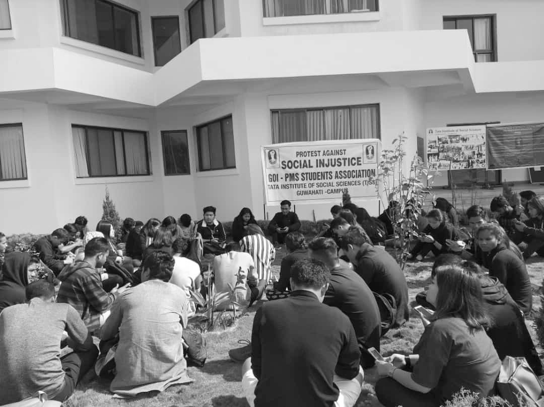 englondchakma's tweet photo. 5th days protest against social injustice
#FightAgainstInjustice
#BLACKDAYTISSG
#WEAREONE
#GOIPMS
#JusticeForAll https://t.co/sLEa6Qpi3l