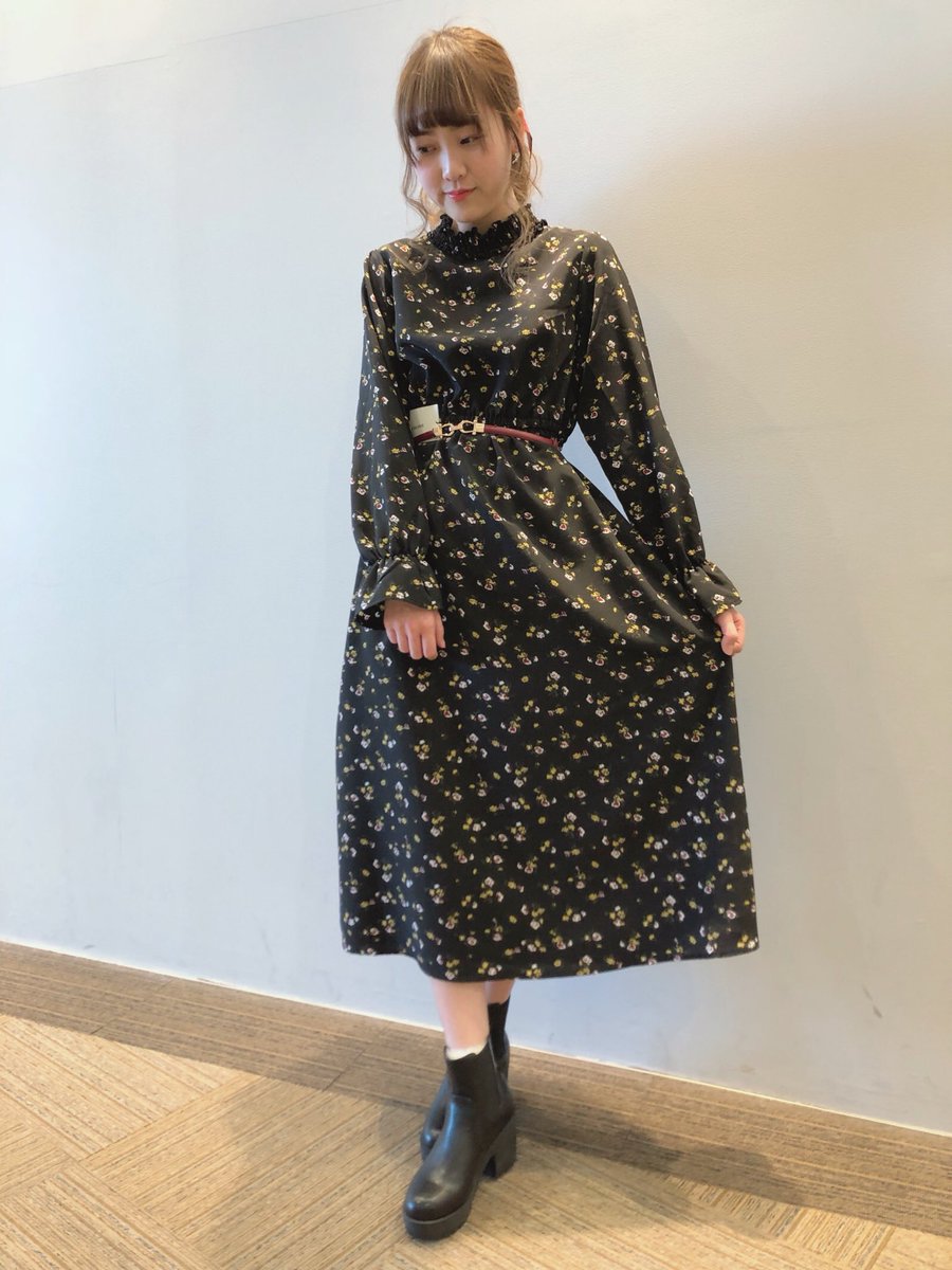 Wego埼玉エリア Twitterissa イオンモール羽生 シャーリングハイネックワンピース 3 990 Tax 首元や袖口まで女の子らしさ満点可愛いワンピース アウターを合わせれば今からはもちろん 春は1枚で