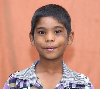 K.Satish father was addicted to alacohol and left his family and his mother who was a daily labour joined satish in joyhome orphanage for his studies #bestorphanageinkurnool satish is studying 4th class in igmm school
#kurnoolngos #donateforchildren #helpchildren #educatechild