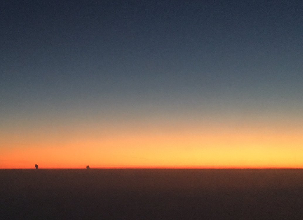 Mit #Blutmond in Köln gestartet und im #Sonnenaufgang in Leipzig gelandet. Sehr schön. Wünsche einen guten Start in die Woche!