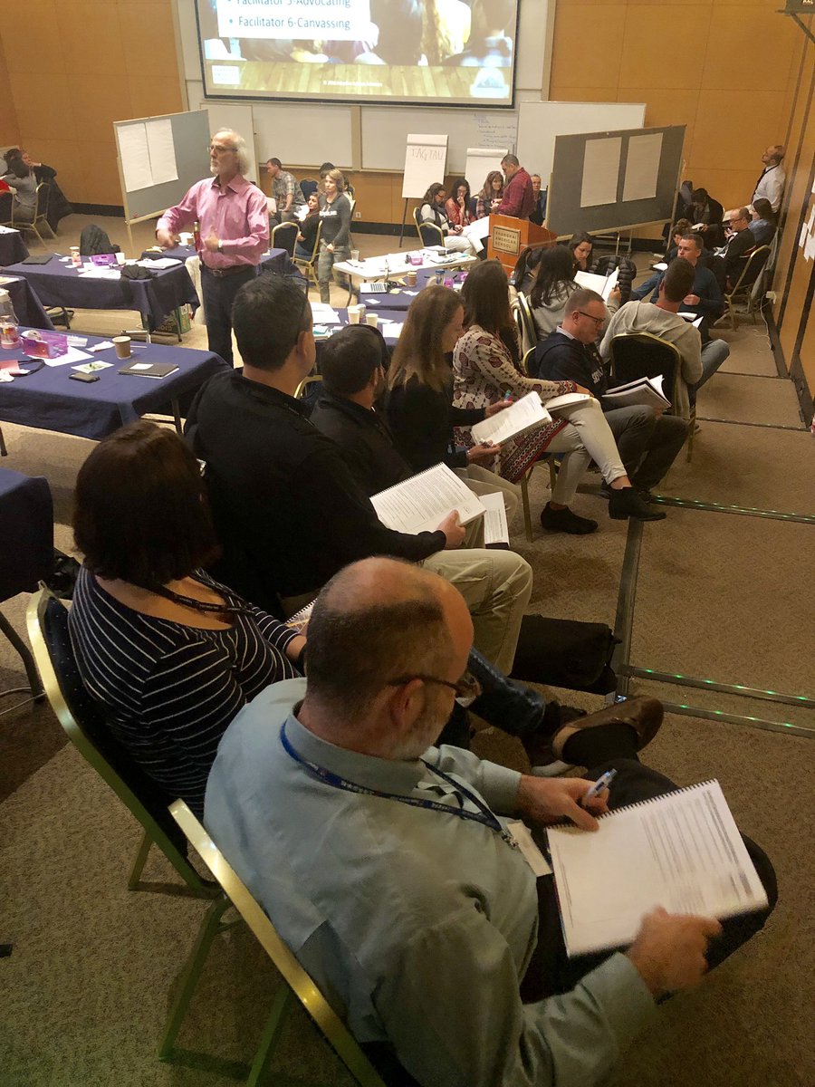 Awkward, but effective space arrangements for the <a href="/AdaptiveSchools/">Adaptive Schools</a> Focusing Four activity at #saspudong.