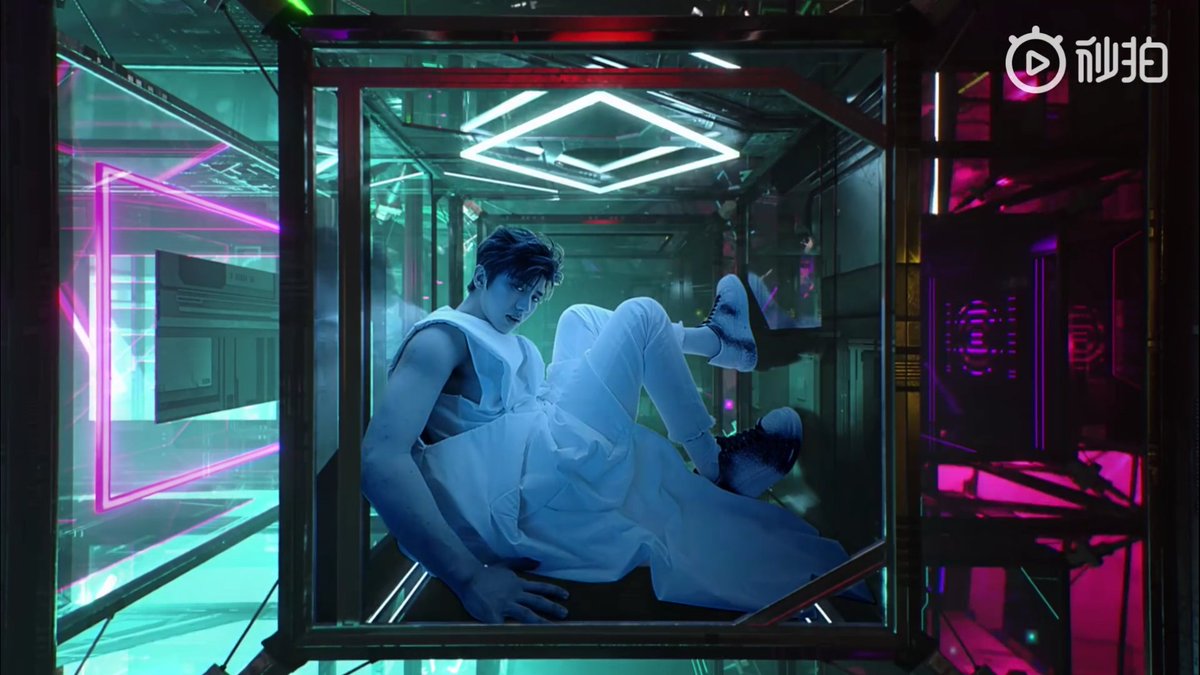 MeimengMu's tweet image. OMG
#CaiXuKun