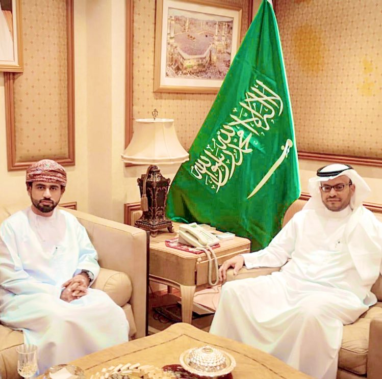 في حلقة واعدة بكثير من الملفات المهمة
استضيف اليوم في حلقة مباشرة من استديوهات #الشبيبةFM
 سعادة عيد الثقفي سفير المملكة العربية #السعودية في السلطنة

8:00 مساء بتوقيت مسقط
9:00 مساءً بتوقيت مكة المكرمة

*الحلقة تبث مرئياً على تويتر واليوتيوب 
*تردداتنا 97.5مسقط والباطنة 98.5ظفار