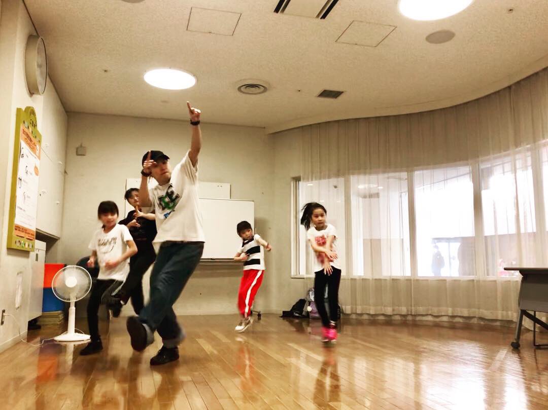 MoB_stage's tweet photo. 【ヒップホップ】
ヒップホップクラスも
仲間が増えてきて嬉しい😆✨
#モブ #スタジオ #モブスタジオ #モブスタ #ダンス #ストリートダンス #ヒップホップ #クラス #レッスン #仲間 #生徒 #札幌 #mobstudio #mob #studio #dance #streetdance #hiphop #class #lesson #student #sapporo #mobstage https://t.co/MMdROucIBY
