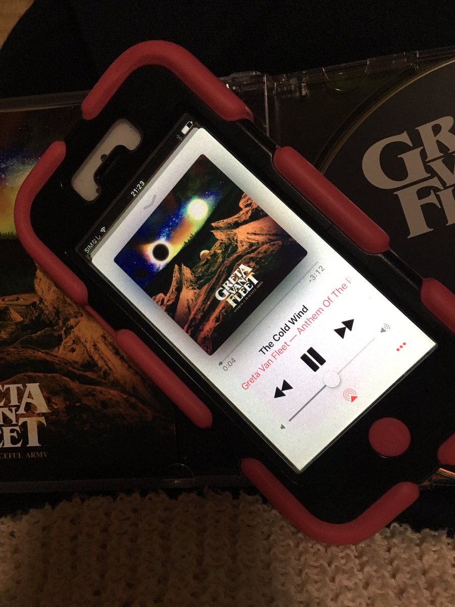 Chisa75687849's tweet photo. えーーー💦💦💦
チケット…一枚残しといて!!!
行きたいんだよおおお😭#GretaVanFleet
これもよす。
#thecoldwind https://t.co/YW1zUIfRJ1