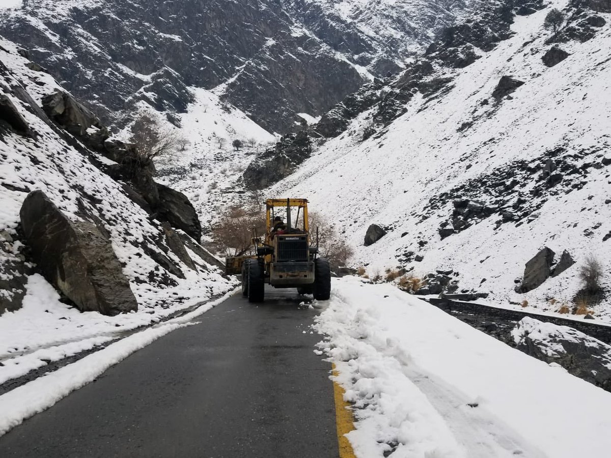 DCLowerChitral's tweet photo. Deputy Commissioner Chitral @MahsudKhurshid personally visitited damaged portion of Chitral-Garamchashma road. 

Heavy machinery of C&amp;W Chitral is also enroute clearing the roads from Chitral to Garamchashma. The road will be cleared today. https://t.co/qEO7Ip7Wdx