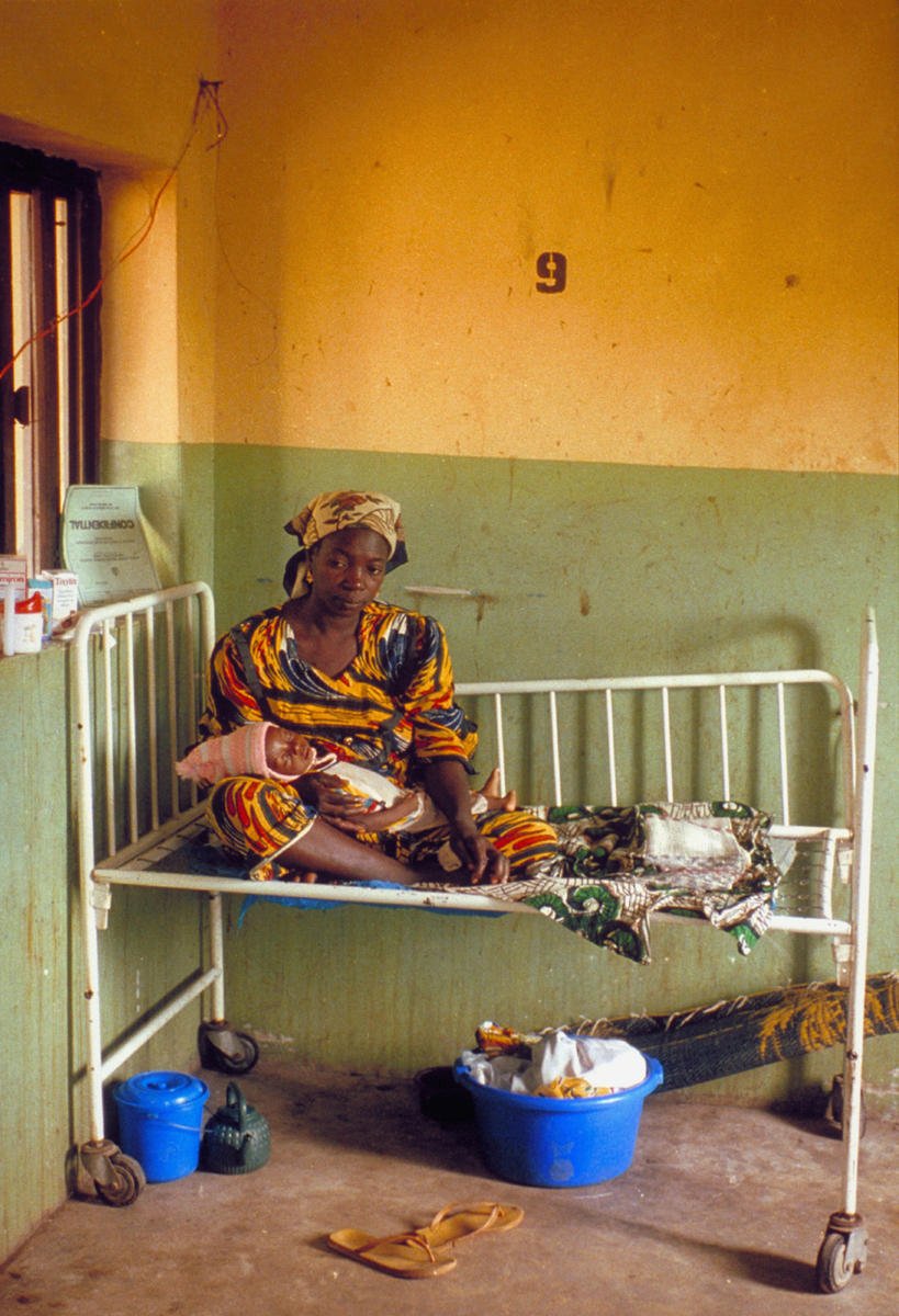 Soapbox_Collab's tweet image. Healthcare associated infections in maternity units are a global issue. Our recent paper highlighting key role of cleaners in patient safety is based on research with our partners in India, Bangladesh, The Gambia, Zanzibar, Tanzania @LSHTM @BRACworld @HorizonsCharity #TEACHCLEAN