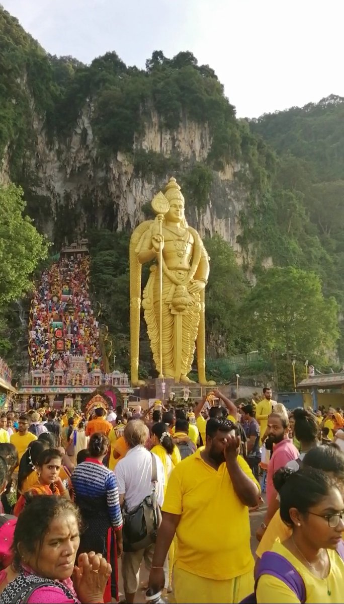 itsme_nalini's tweet photo. #Thaipusam2019 #Thaipusam beautiful moments through my eyes to ur eyes💛💛💛😍😍😍🙏🙏🙏
#batucaves #murugantemple #kualalumpur #malaysia #velvel #velvelmuruga #vetrivel #muruga
Muruganukku arohara🙏🙏🙏
#Part98
💛💛💛💛💛💛💛💛💛💛💛
💛💛😍 frm Batu Cave💛💛 https://t.co/mla5DRzarl