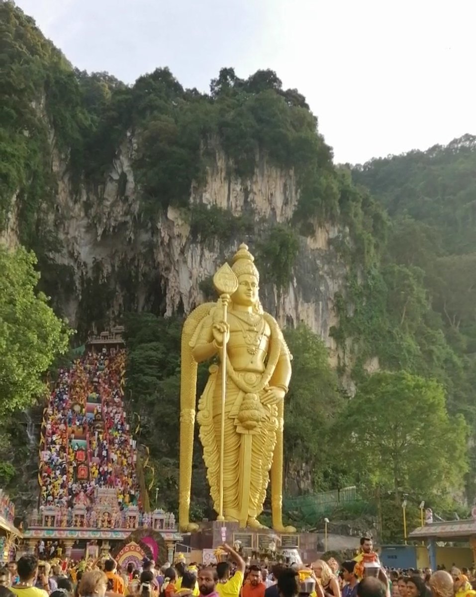 itsme_nalini's tweet photo. #Thaipusam2019 #Thaipusam beautiful moments through my eyes to ur eyes💛💛💛😍😍😍🙏🙏🙏
#batucaves #murugantemple #kualalumpur #malaysia #velvel #velvelmuruga #vetrivel #muruga
Muruganukku arohara🙏🙏🙏
#Part98
💛💛💛💛💛💛💛💛💛💛💛
💛💛😍 frm Batu Cave💛💛 https://t.co/mla5DRzarl