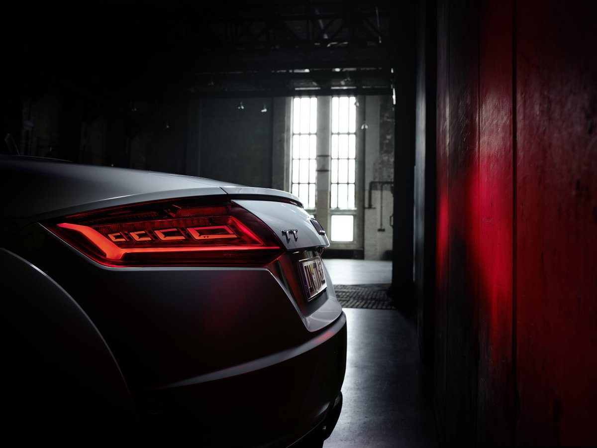 AudiOfficial's tweet photo. A design icon sporting OLED tail lights, an innovator in the making.

#AudiTT https://t.co/LMdUZP2368