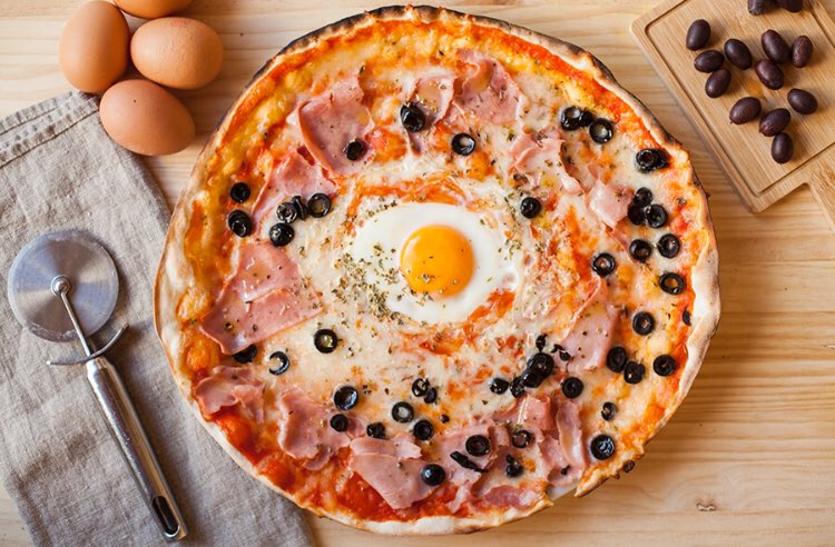 Con esta pizza Capricciosa no te vas a dar cuenta ni del día que es 🍳🍕😍 ¡Palabra de pizzero! 💙
#bluemonday #pizza #lanicoletta