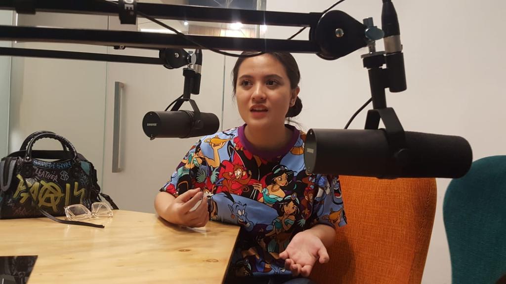 bluewater_films's tweet photo. Media visit hari ini juga ke @kaskus masih bersama @marshaaruan &amp; @jennifercoppen1 untuk #TembangLingsir.

"Percaya atau nggak, aku sempat mendengar suara mistis saat proses syuting &amp; langsung merinding." - Jennifer. 

#Lingsir
#BlueWaterFilms
#DeeCompany
@DeeCompanyID https://t.co/qCs0O75k43