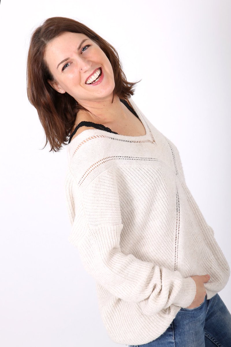 Is it time to update your profile picture or give your website a fresh look? 📸

At Bourne Photographic Studios, we offer headshots at a great price with a professional outcome. 

With our friendly and relax atmosphere, we are able to create that headshot that you will love!