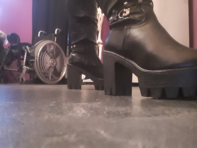 Heavy Boots https://t.co/BNUZ4GXzng<a href="/tag/bdsm"class="tags"><span>#bdsm</span></a><a href="/tag/latex"class="tags"><span>#latex</span></a><a href="/tag/fetish"class="tags"><span>#fetish</span></a><a href="/tag/domina"class="tags"><span>#domina</span></a><a href="/tag/boots"class="tags"><span>#boots</span></a><a href="/tag/strapon"class="tags"><span>#strapon</span></a><a href="/tag/spanking"class="tags"><span>#spanking</span></a>