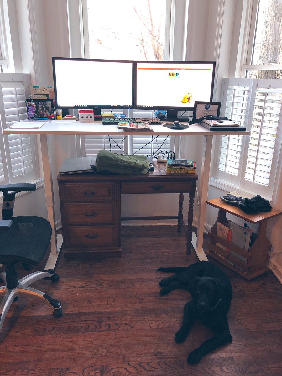 icekarleyr's tweet photo. First day working with my standing desk and I love it 💕 #LiveWellFX - don’t mind my old mini desk from before. ☺️ @WebFX @HappinessFX https://t.co/gY1KLGFd8f