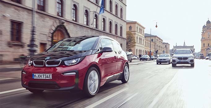 KNotemag's tweet image. BMW Grubu 2018’de 140.000 pilli elektrikli ve plug-in hibrit araç sattı ve bu alandaki lider rolünü sağlamlaştırdı. #KNote #BMW #Knews

Okumak için --&amp;gt; bit.ly/2FOgI1Z