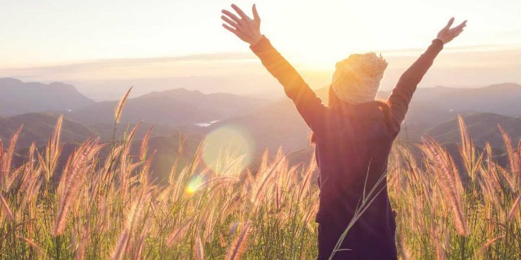 ipswich_library's tweet photo. Make time for YOU this year with #SuperHappySunday! Sun. 27th Jan 10:30am-3:30pm we have Yoga Taster sessions, Dance Fit and Core &amp; Stretch sessions, free-to-play Board Games and Puzzles plus a collection of Wellbeing books to browse and borrow. Come &amp; join us! 
#Suffolk https://t.co/WSUm65pr9d