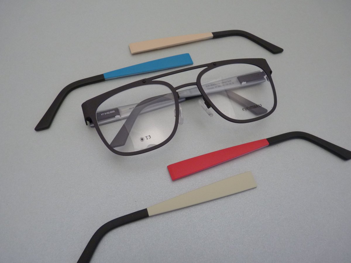 eye:max tweet media