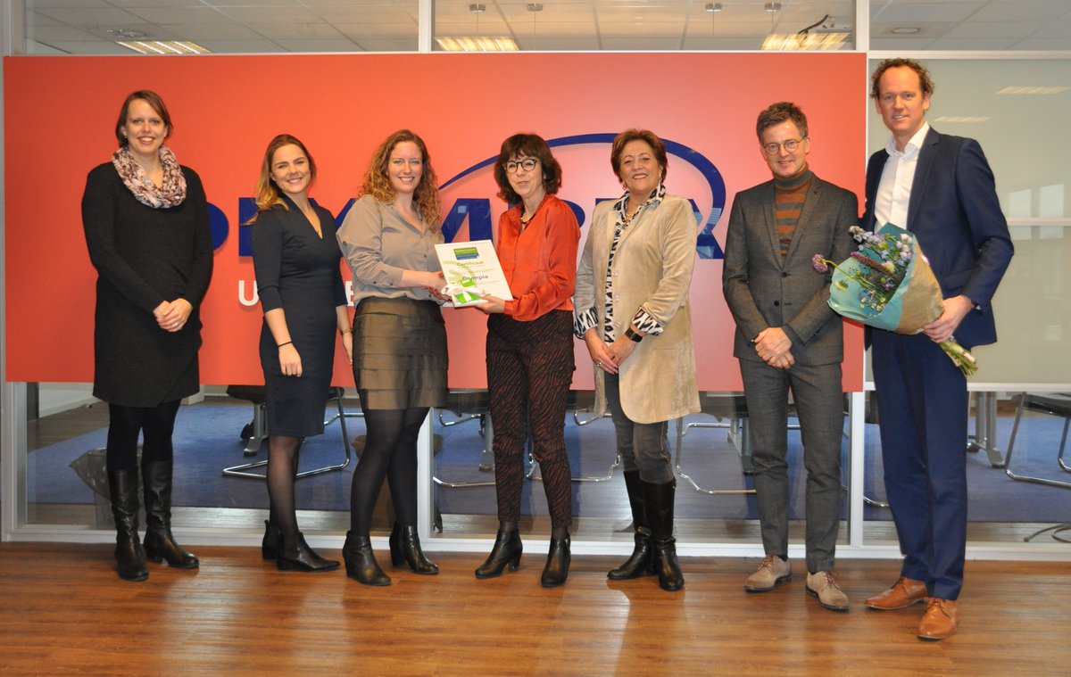 <a href="/OlympiaNL/">Olympia</a> is de 250ste ondertekenaar van het #Taalakkoord! Zij ontvingen donderdag 17 januari het certificaat van <a href="/Marianne_LWL/">Marianne Zoetmulder</a>