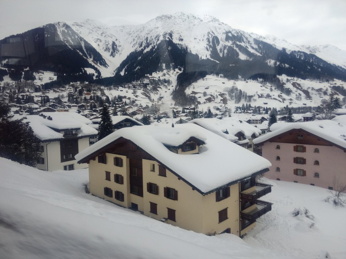 pranjalsharma's tweet photo. Snow capped mountains and ice laden houses welcome us to #Davos2019. This year is about #globalisation4, how to cope with #4IR and other shifts. #WEF19 #WEF2019 @wef https://t.co/RzahDtOWwL