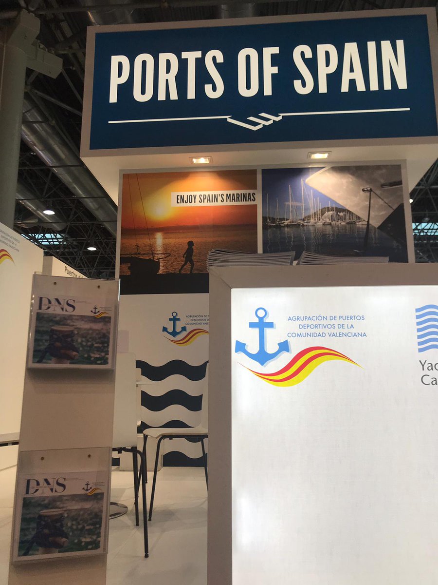 marinas_cv's tweet image. ⛵⚓ Hoy es el tercer día en #bootDüsseldorf 
Durante el fin de semana hemos atendido ya a muchos visitantes que se intereseran por nuestras marinas. 😄👍🏻¡Estamos encantados! 

#nonstopboot #AgrupaciónDePuertos #puertosdeportivos #TurismoNáutico #Valencia #Castellón #Alicante