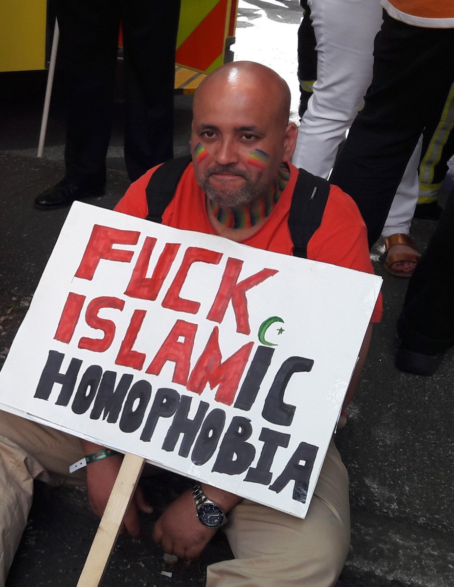 MaryamNamazie's tweet photo. .@m_aly Egyptian ex-Muslim atheist. Fled when threatened with having his beliefs exposed. @ukhomeoffice refused him, told him to return to Egypt and “live discreetly” & that merely ‘’discrimination’’ what he faces.
https://t.co/176YaBRWXU
Like Rahaf #RefugeeToo @CEMB_forum https://t.co/gESBEpeEwZ