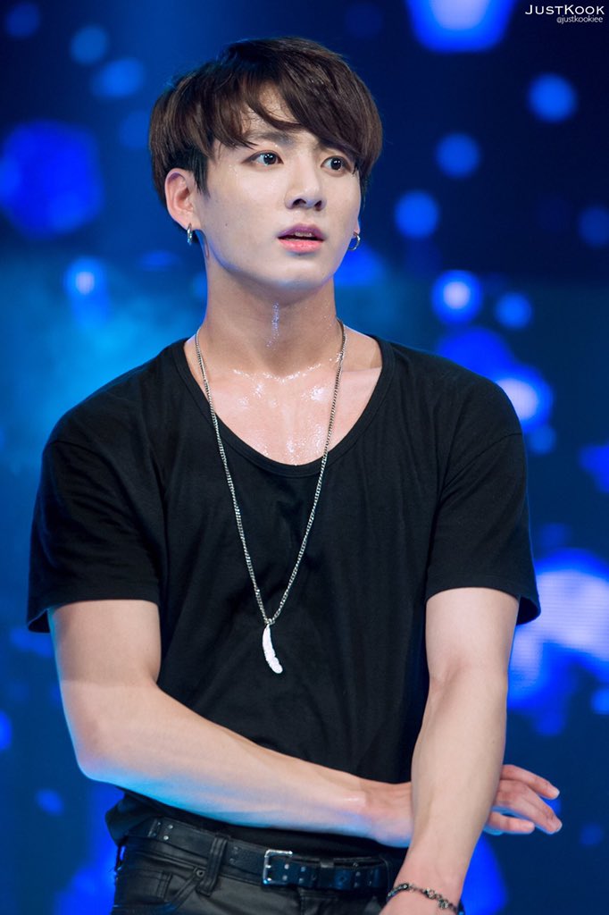 jungkook wearing black shirt