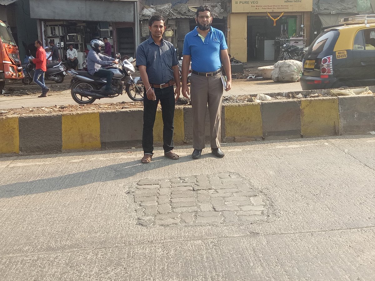 irfanmachhiwala's tweet photo. #PotholeTime
#Repaired Big Square Shape Deep Crater on Concrete Road of sion-Mahim link road Mahim Gnorth ward has been repaired immediatly. 
Thank u. 
@PotholeWarriors @MushtaqAnsari80 @RoadsOfMumbai @mumbaitraffic @MumbaiMirror @linahb_mirror @mid_day @ANI https://t.co/BflqShAvK1
