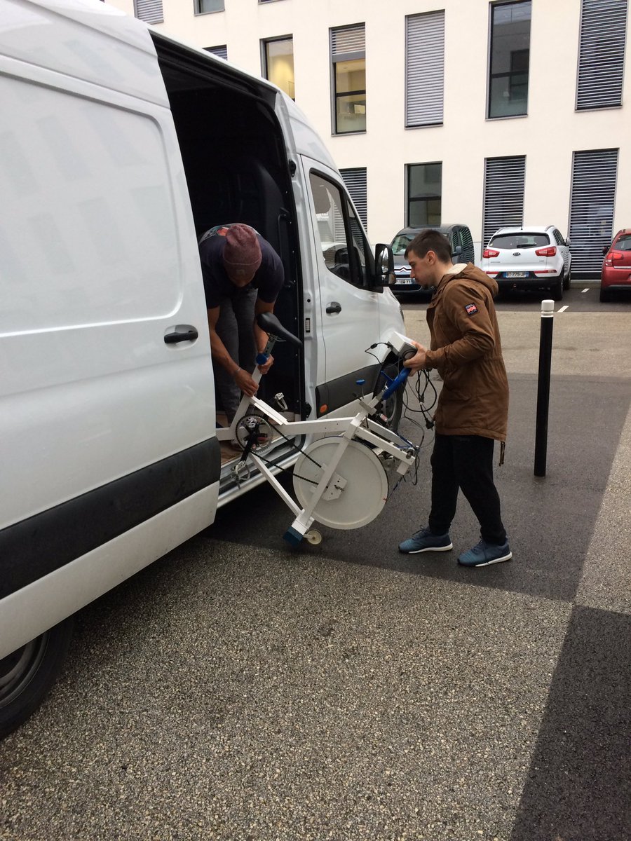 IRMIS_StEtienne's tweet image. Direction 🇵🇹 et le stage de l’équipe de 🇫🇷 de marathon pour une nouvelle session d’évaluation! @Univ_St_Etienne #LIBM bon voyage @thibault_besson @GiorgioVaresco @SP_Frederic 🚛