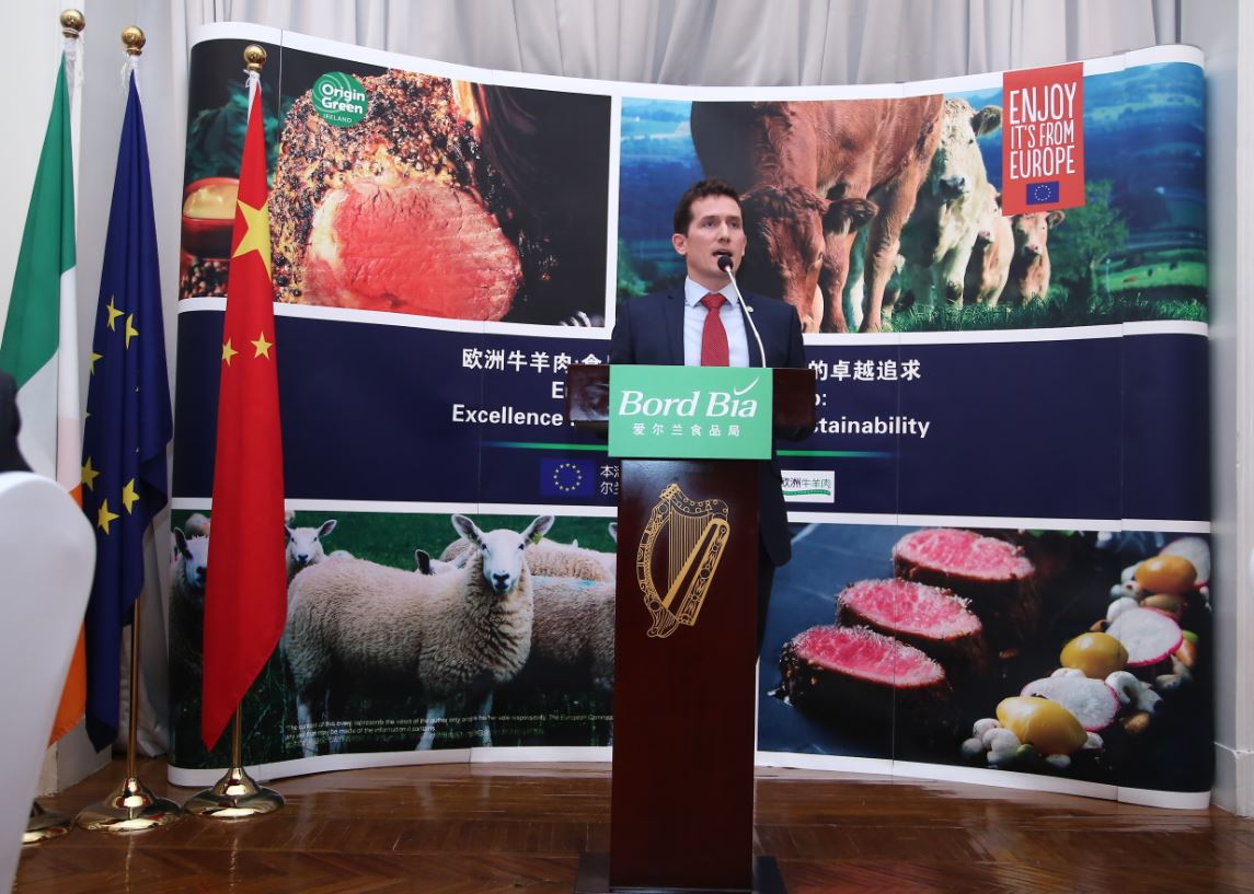 KJiuzhai's tweet photo. Continuously increasing interest in #Irishbeef in China demonstrated by a strong turn out at @Bordbia 's January beef seminar in Beijing @IrlEmbChina Presentations on food safety, grass fed, sustainability all well received by Chinese buyers, chefs&media #EUBeef&Lamb #Origingreen https://t.co/IJFOFwUlHy