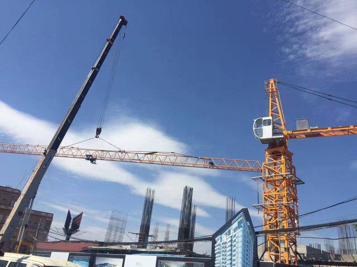 TAVOL Tower cranes' installation in Cambodia.

Tower crane,  Construction lift,Scissor lift, Cargo lift etc.

Ms.Mika
sls88@tavolgroup.com
Whatsapp/ WeChat:+8613287635200