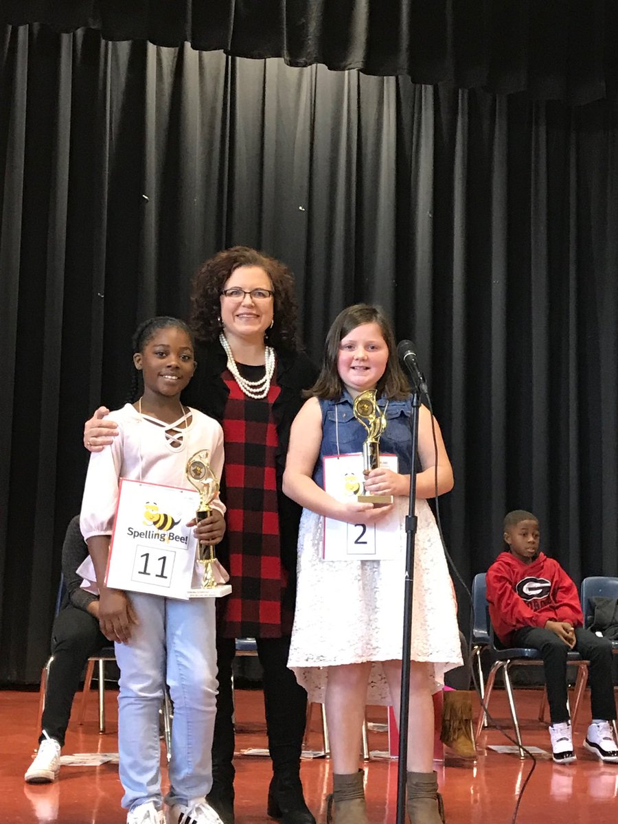 Sterling Spelling Bee (1/17) Aaliyah Johnson-Thomas, Spelling Bee Winner and Sophie Sizemore, Alternate are pictured below with Dr. Howe, SES Principal #glynncountyweteach