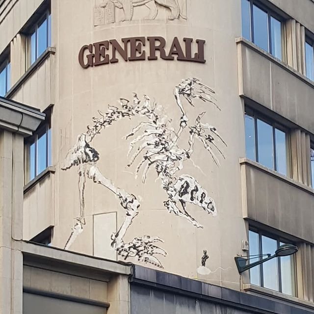 Stella_Vaskoudi's tweet photo. RT visitbrussels "Have you explored the street art spots in Brussels yet? #dailywalk #streetphotography #bxl #urbanphotography #brussels #bruxellesmabelle #hiddentreasures #graffiti #streetart #streetgraffiti #prehistoric #vincentglowinski #bonom #wa… https://t.co/oDeoblq36l"