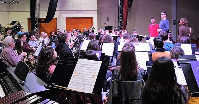 Ya hemos conocido en persona a Serafín Zubiri y estamos deseando recordar con todos vosotros al gran Nino Bravo. Atención: ÚLTIMAS ENTRADAS! eventbrite.com/e/concierto-re…