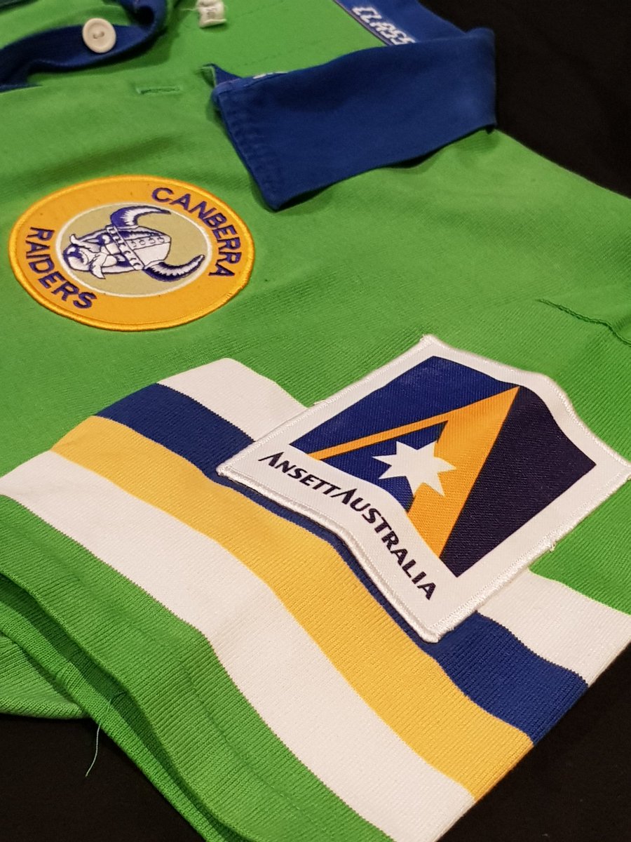 RLjerseycollec1's tweet photo. A 1996 @Classic_Sports @RaidersCanberra jersey.
#canberraraiders #canberraraidersjersey #canberra #raiders #badandmean #greenmachine #weareraiders #bleedgreen #CBR #WeAreCBR #classicsportswear #newsclassifields #ansettaustralia #arl #optuscup #optusyes #rugbyleague #peerless https://t.co/lJDuwFfz6G