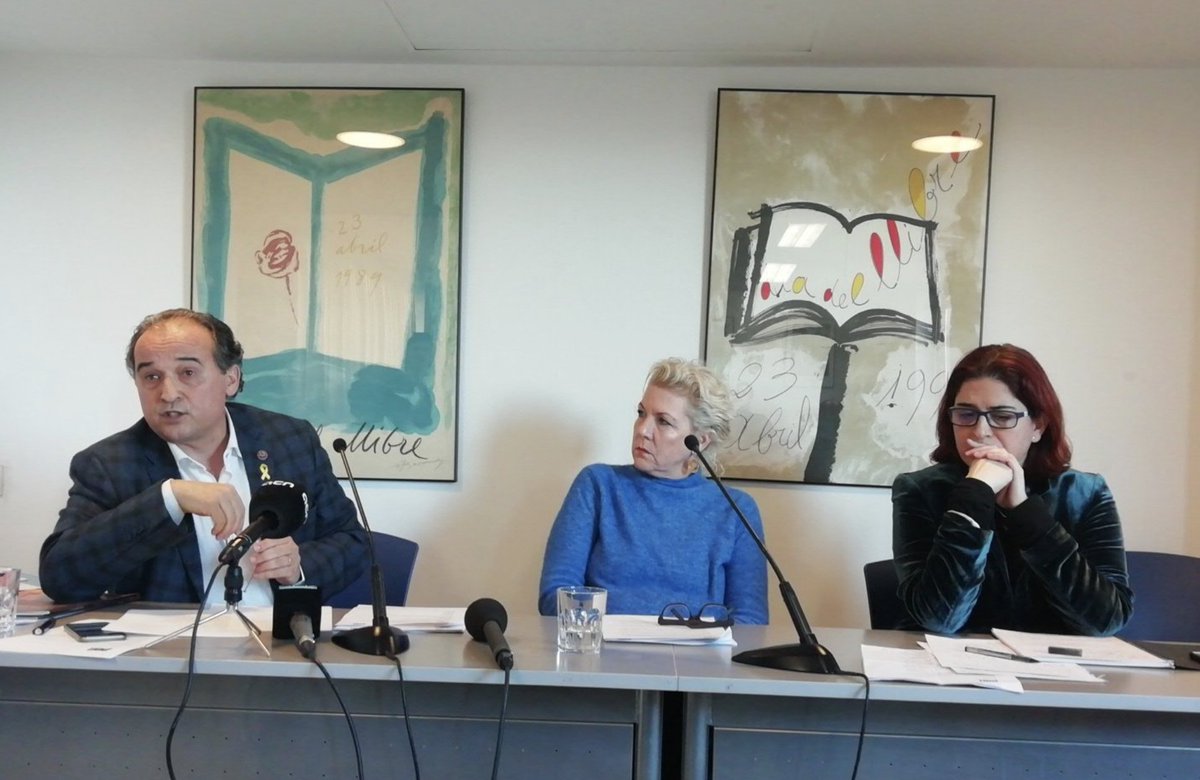 PEN International (@pen_int) on Twitter photo .<a href="/PENCatala/">PEN Català</a> and <a href="/pen_int/">PEN International</a> release a statement denouncing attacks against freedom of expression and artistic freedom in Catalonia, urging the Spanish authorities to drop the charges against Jordi Sànchez and Jordi Cuixart and to release them immediately:
pen-international.org/news/statement… .<a href="/PENCatala/">PEN Català</a> and <a href="/pen_int/">PEN International</a> release a statement denouncing attacks against freedom of expression and artistic freedom in Catalonia, urging the Spanish authorities to drop the charges against Jordi Sànchez and Jordi Cuixart and to release them immediately:
pen-international.org/news/statement…