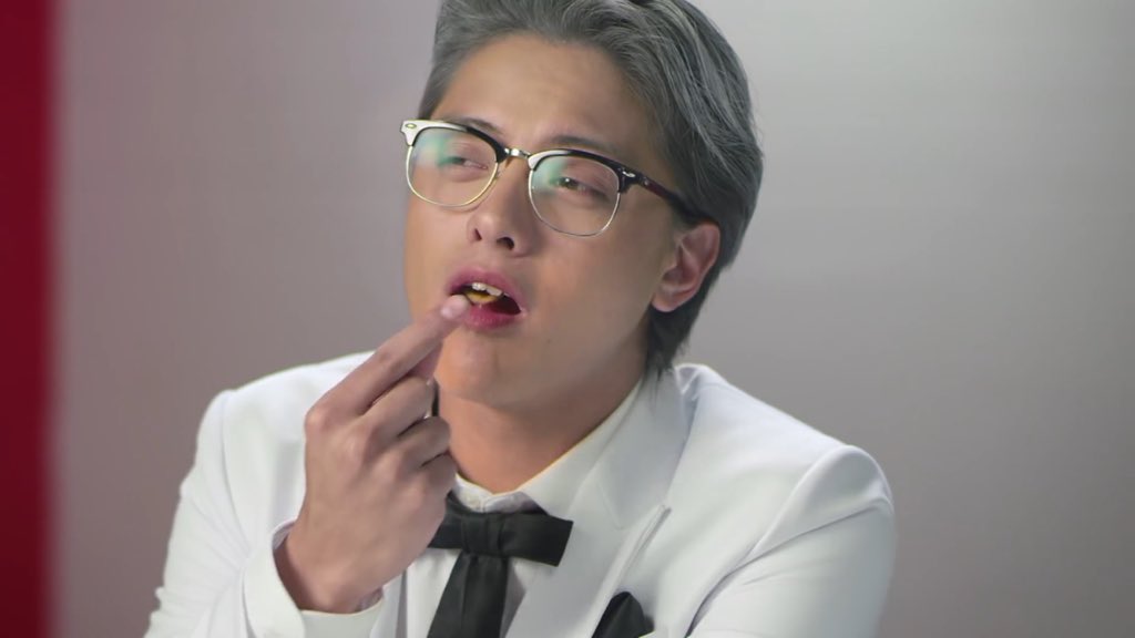 _missbeatriz_'s tweet photo. Paano ka kumain ng balat? #DanielTheNewColonel
YT: https://t.co/ZSJFkHDzI5
FB: https://t.co/oLQMuoaX53 https://t.co/NpnMSlUYPl