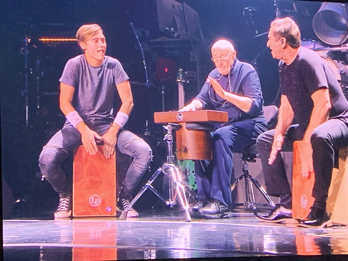 georgekapos's tweet photo. Just hanging with my mate Phil. #notdeadyettour https://t.co/FxFQx0VJj3