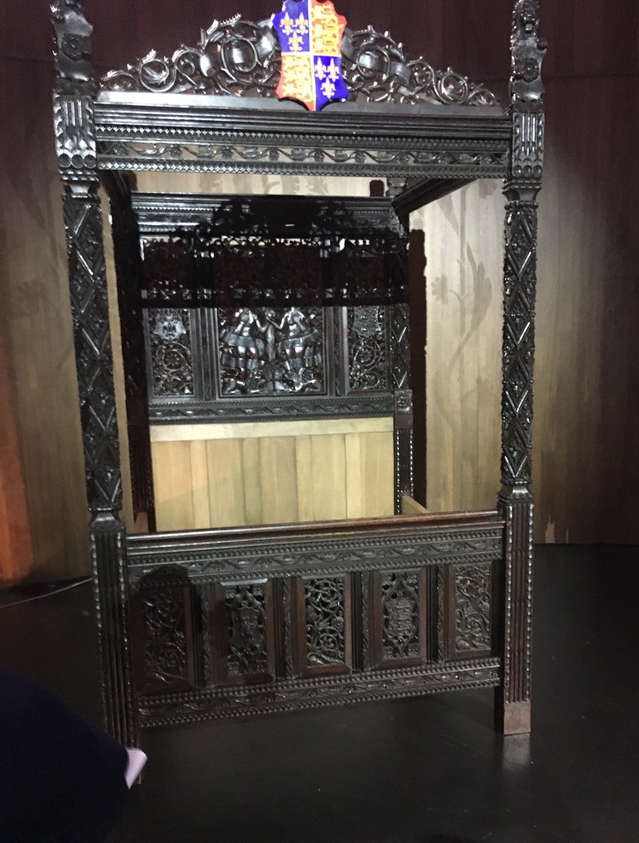 Benedict__Ryan's tweet photo. Some really interesting lectures today at the #bedofroses conference by the ICON Historic Interiors Group! Is it Royal or Revival? @V_and_A @Conservators_uk https://t.co/8D6an3tzhe