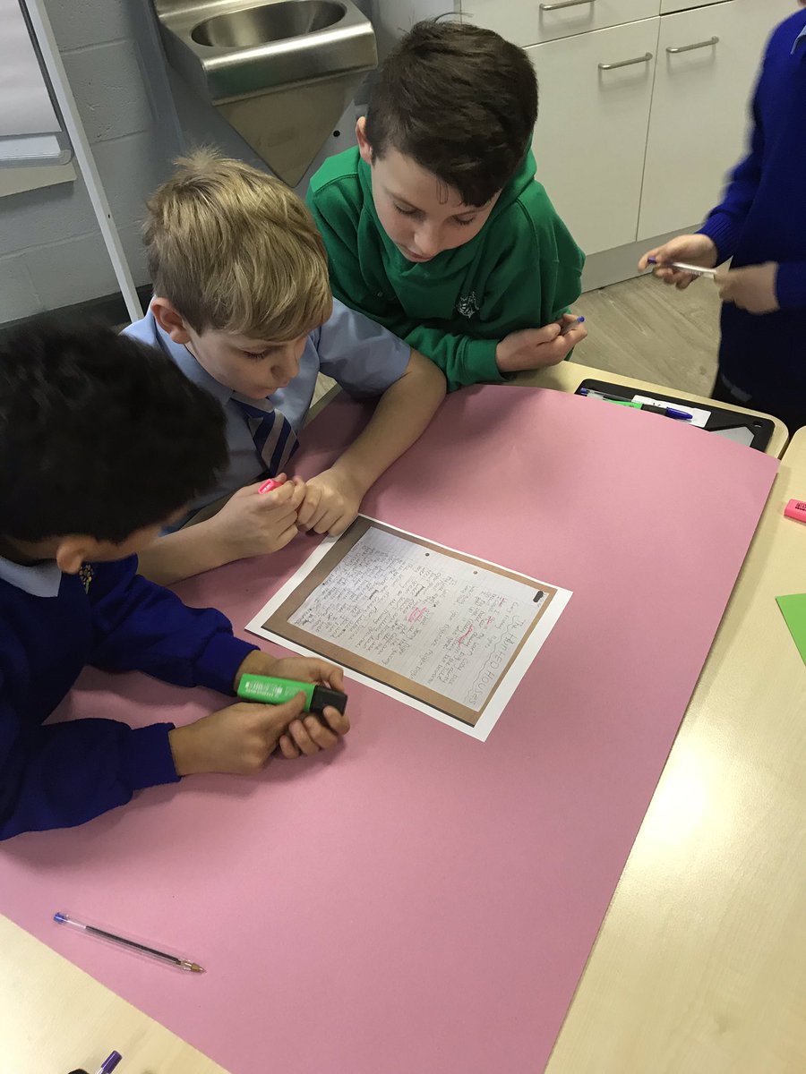 misslkfidler13's tweet photo. Editing stations in full swing this morning in 5F. We have very reluctant editors and this really had them all engaged no ready to edit their own short stories #writingrocks #editingstations #TeamLayton https://t.co/pWgYBk8teH
