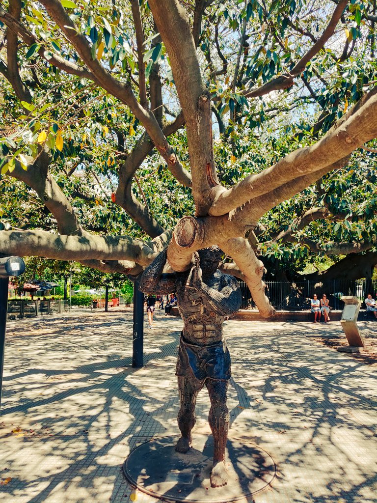 betweenjobs1's tweet image. Highly recommend the free walking tour! Such a great guide (Santiago). So many things added to the to do list in BA! #freewalks #GranGomero #BuenosAires