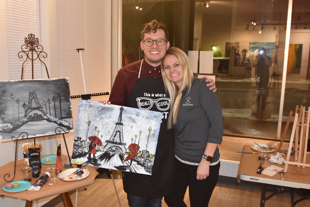 ArtFosler's tweet photo. Team @SellwithKimba 🧡🧡🧡 #love #instagood #photooftheday #fashion #beautiful #happy #like4like #art #photography https://t.co/JzULEZfPLH