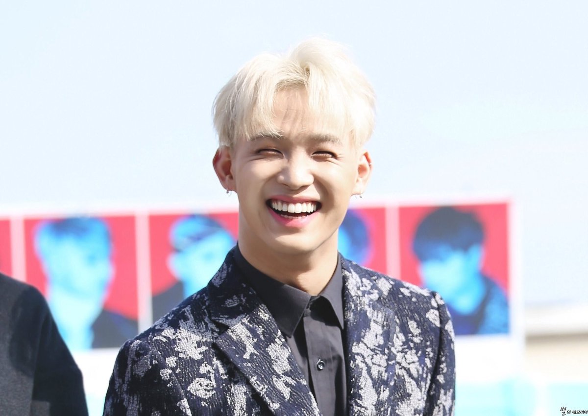 hearthyunsik's tweet photo. @ everyone please shut up new men era is very much missed 😩😩😩😩😩💔 https://t.co/GCWBnkjpat